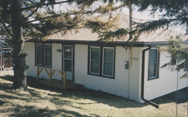 cottage2 (600 x 375).jpg